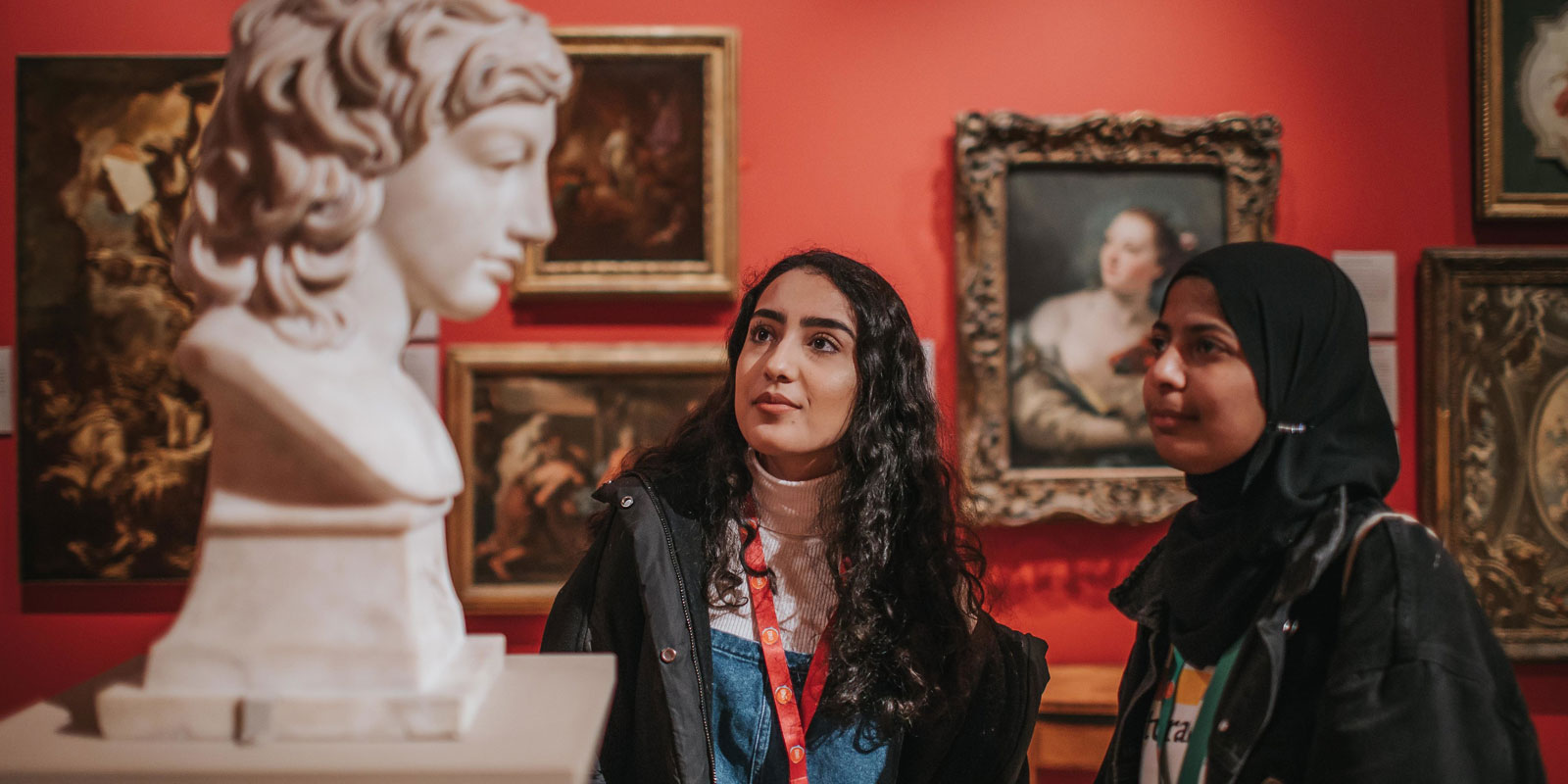 UNIQ participants visit the Ashmolean Museum
